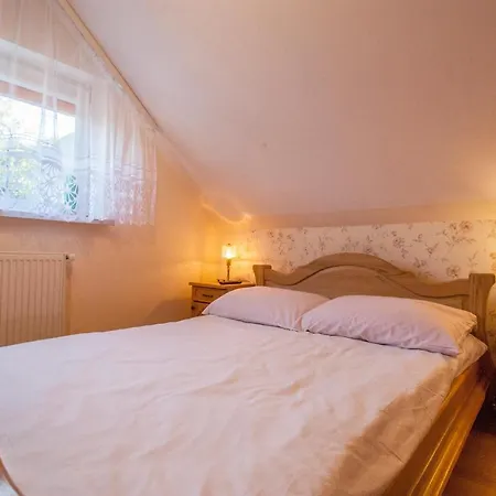 Apartamento Bieszczadzkie Wzgórze Myczków Exterior foto