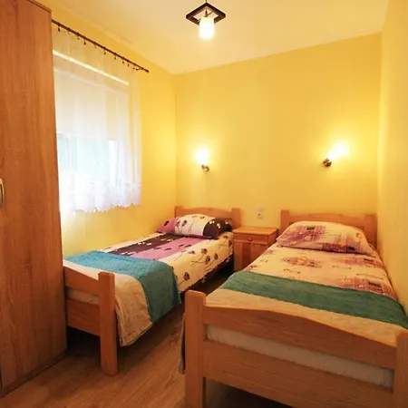 Apartamento Bieszczadzkie Wzgórze Myczków Exterior foto